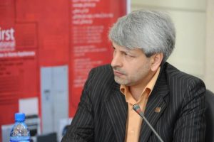 تجارت فولاد توسط یک بدهکار بانکی