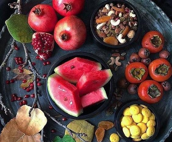 تزیین سفره شب یلدا