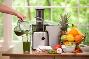 علت لرزش آبمیوه گیری حین کار 