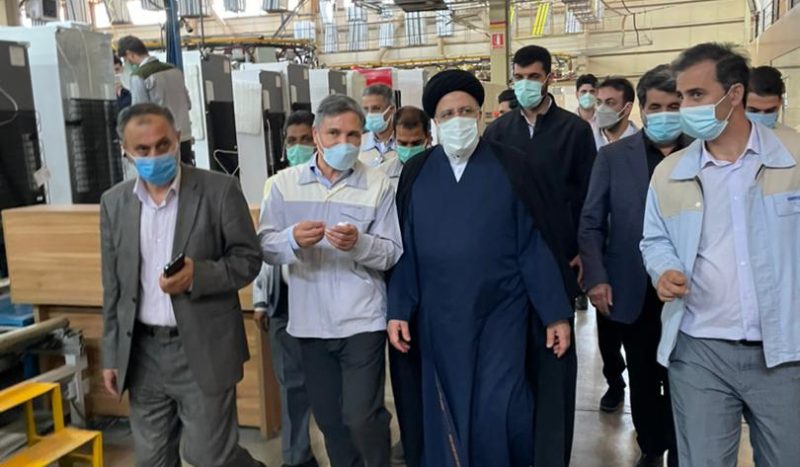 بازدید آیت الله رئیسی از کارخانه امرسان