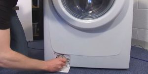 فیلتر لباسشویی را چگونه تمیز کنیم