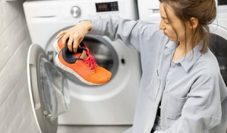 نحوه شستن کفش در لباسشویی