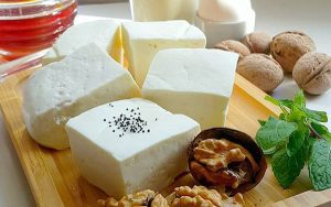 چه مواد غذایی را نباید فریز کرد