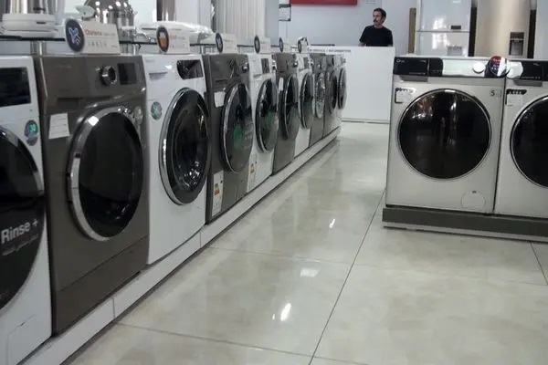 بازار درگیر رکودی عمیق